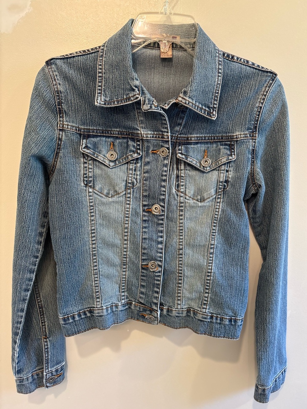 Forever 21 Classic Fit Stretch Denim Jacket - Size M